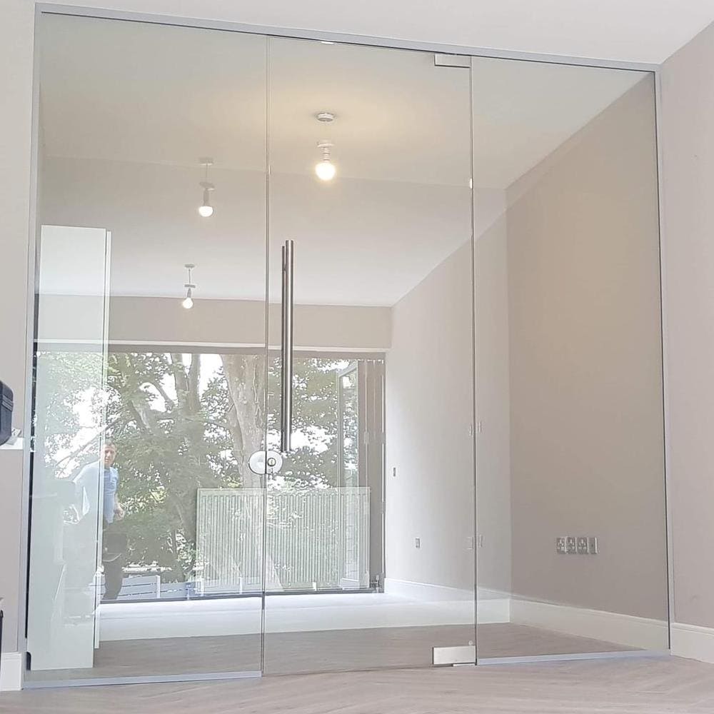 Frameless Glass Partition with Retrofit Lock
