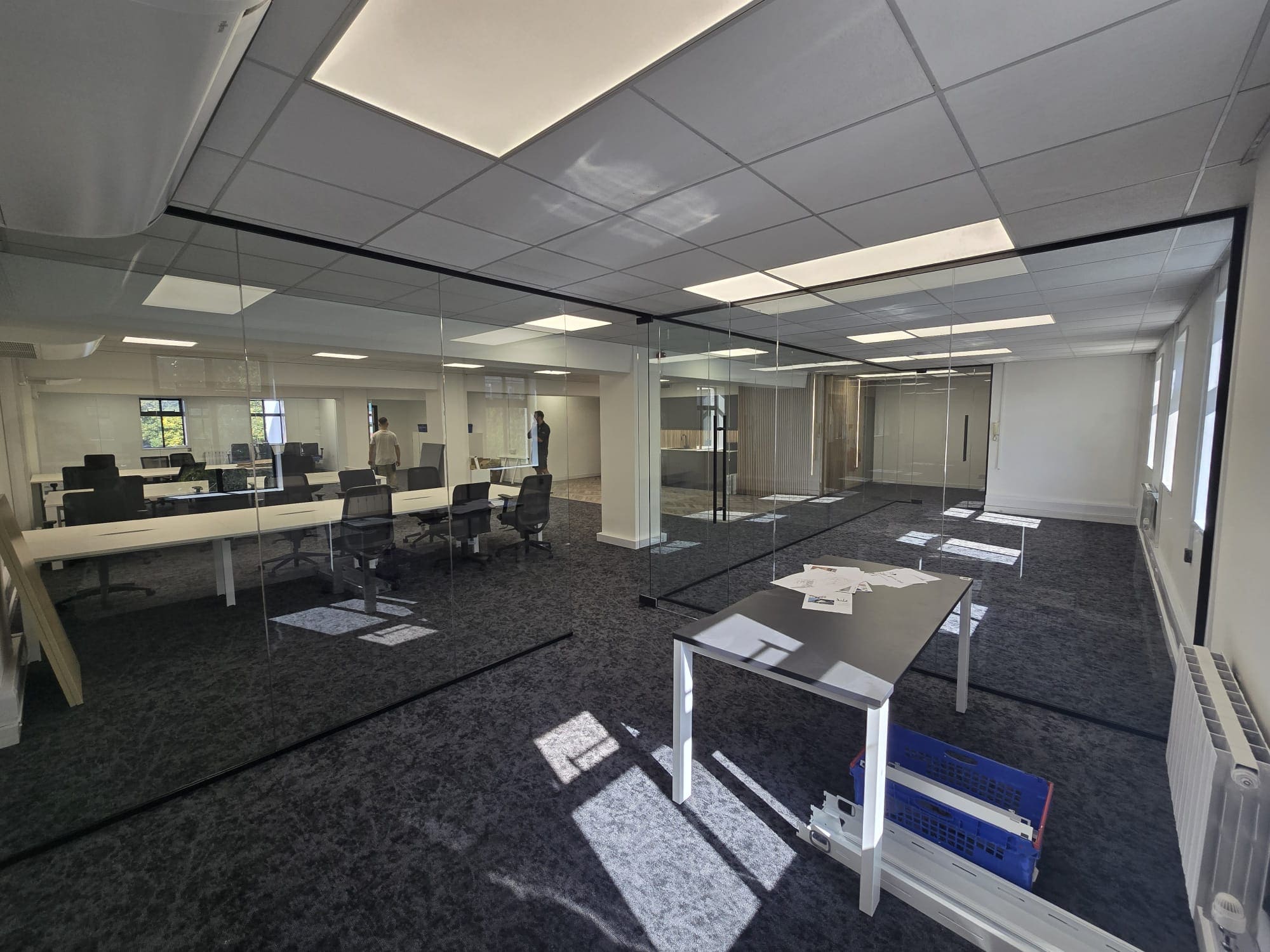 Black frameless <a class=