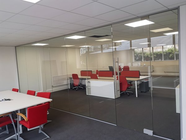 Silver Frameless Partition with H Handle